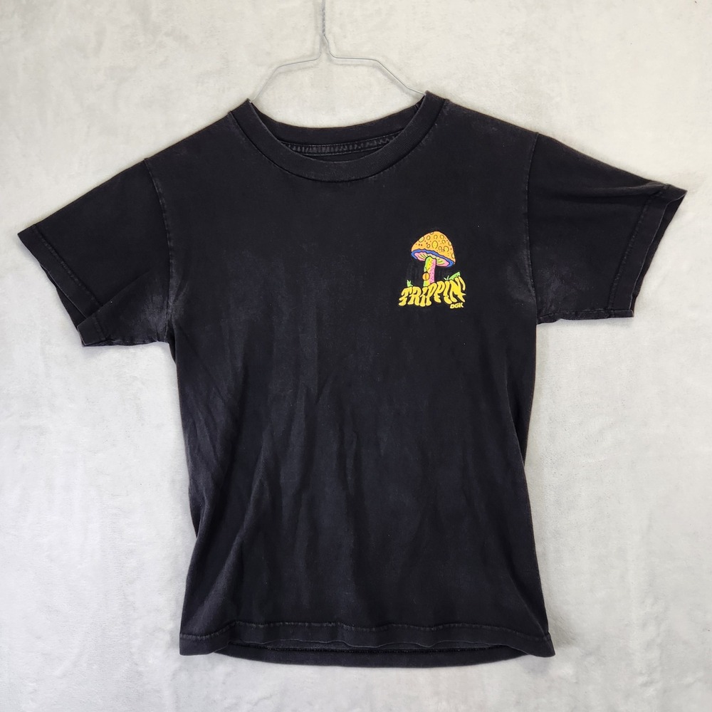 DGK Trippin Mushroom Graphic Tee Mens Small Black Short Sleeve Skater T-Shirt